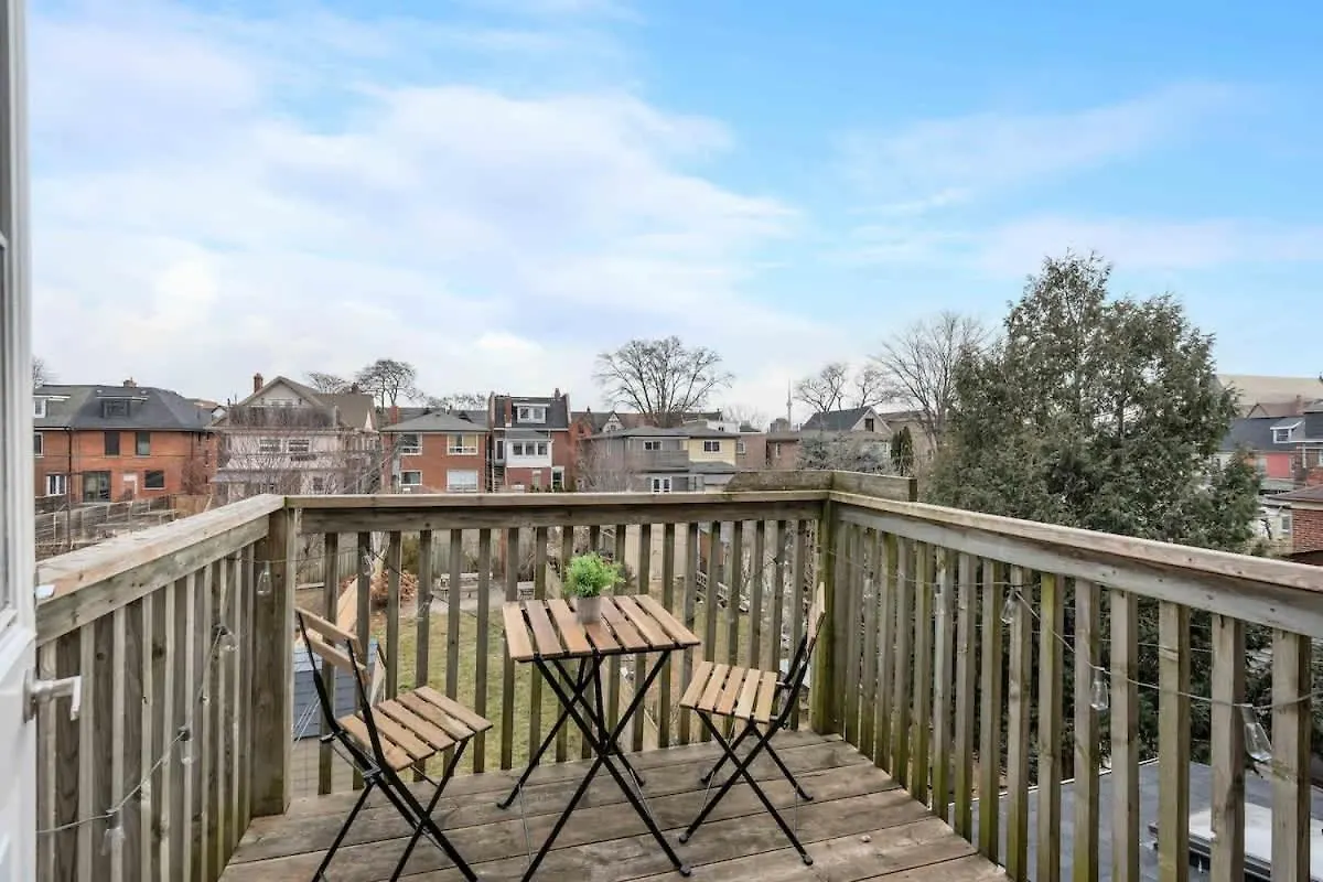 Holiday home 1Br Apartment Near Queen West Toronto