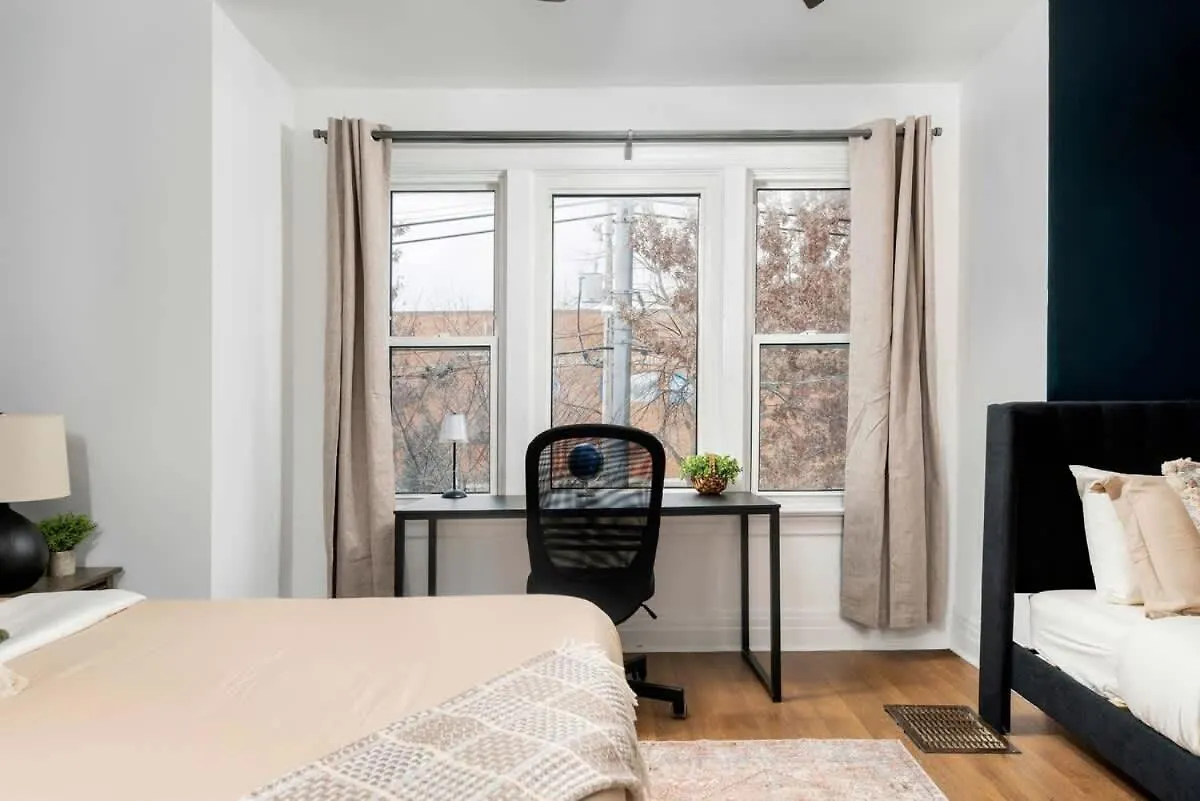 Holiday home 1Br Apartment Near Queen West Toronto