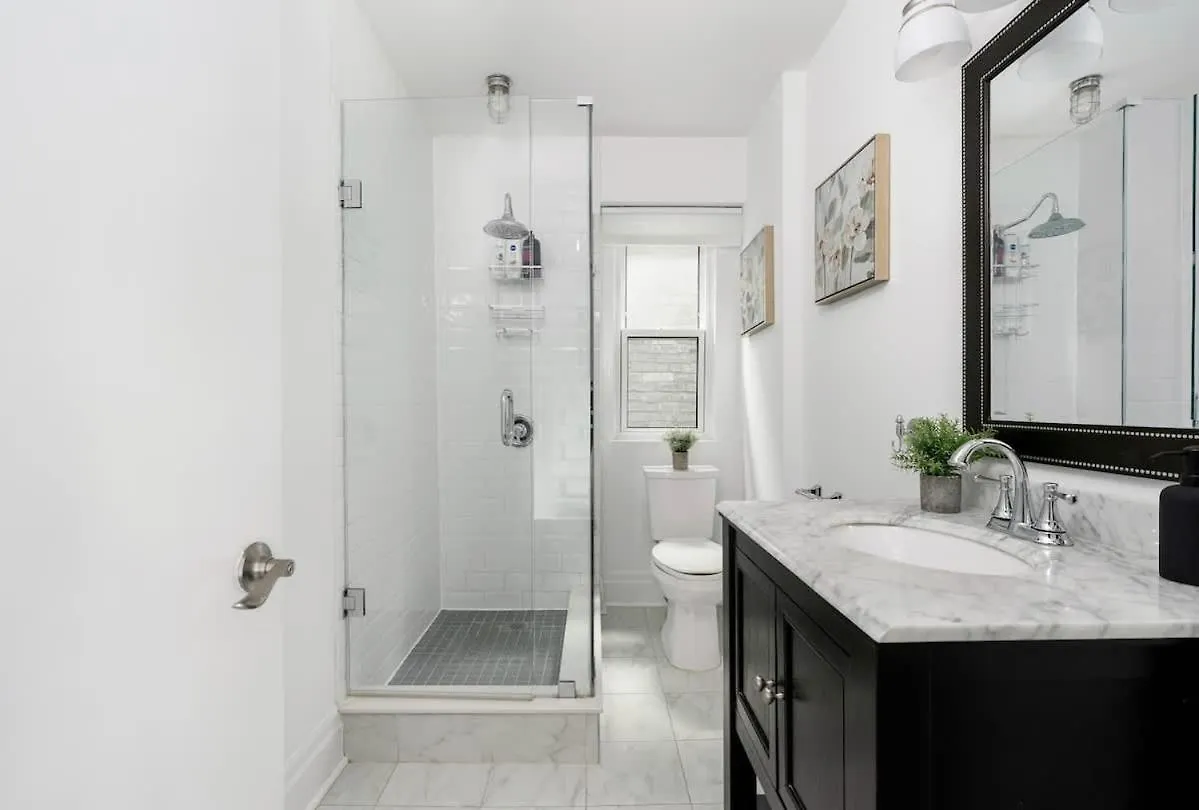 Holiday home 1Br Apartment Near Queen West Toronto