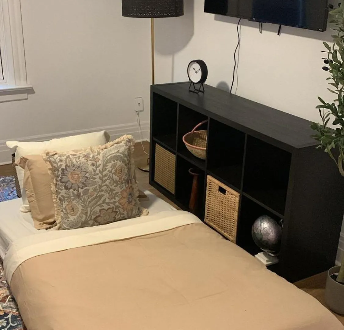 1Br Apartment Near Queen West Toronto Holiday home